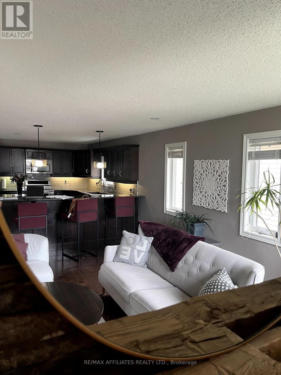 448 VAN DUSEN STREET Image 14
