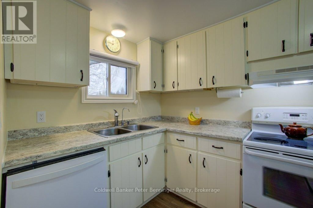 35 KING STREET Image 9
