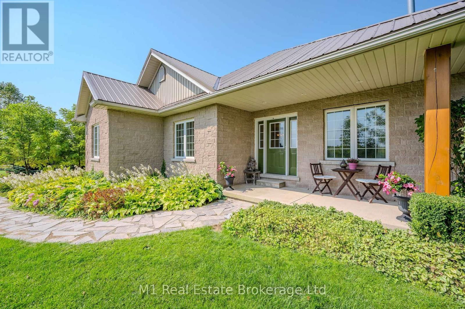 8682 9 SIDEROAD Image 2