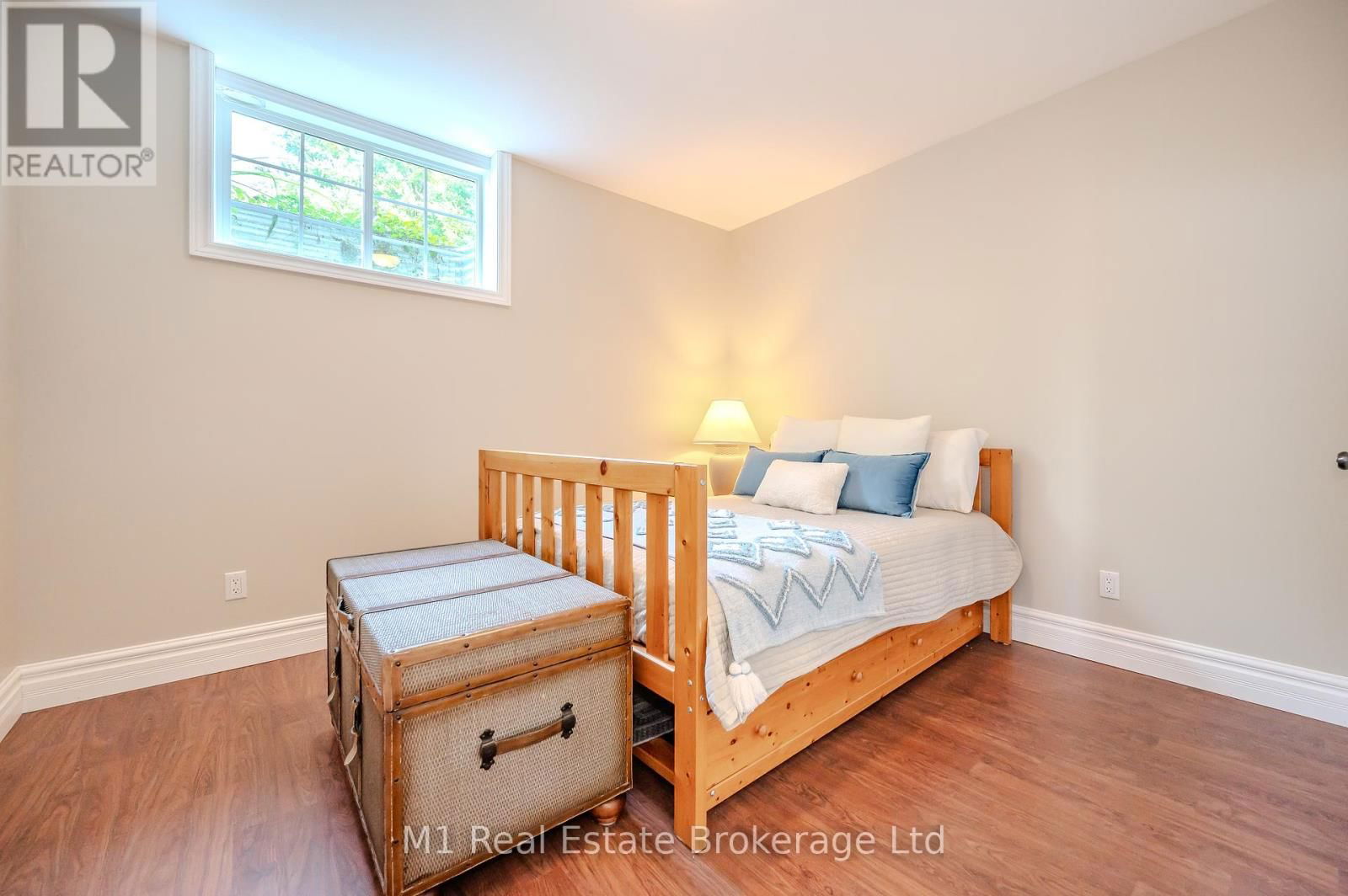 8682 9 SIDEROAD Image 43