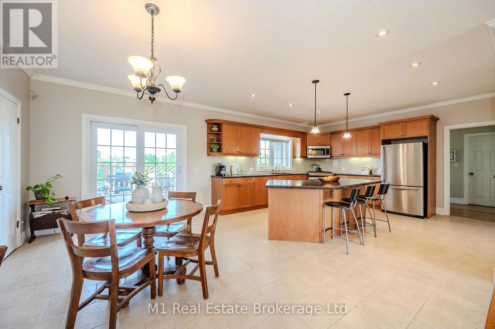 8682 9 SIDEROAD Image 8