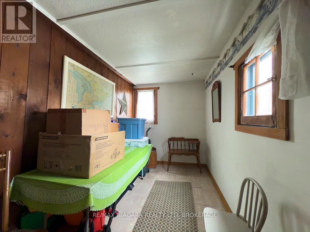 627 WYLDEWOOD ROAD Image 10