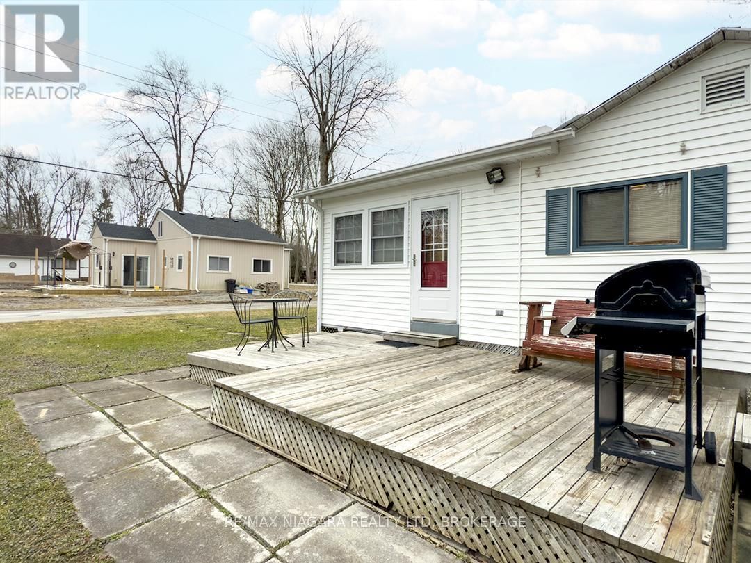 627 WYLDEWOOD ROAD Image 13
