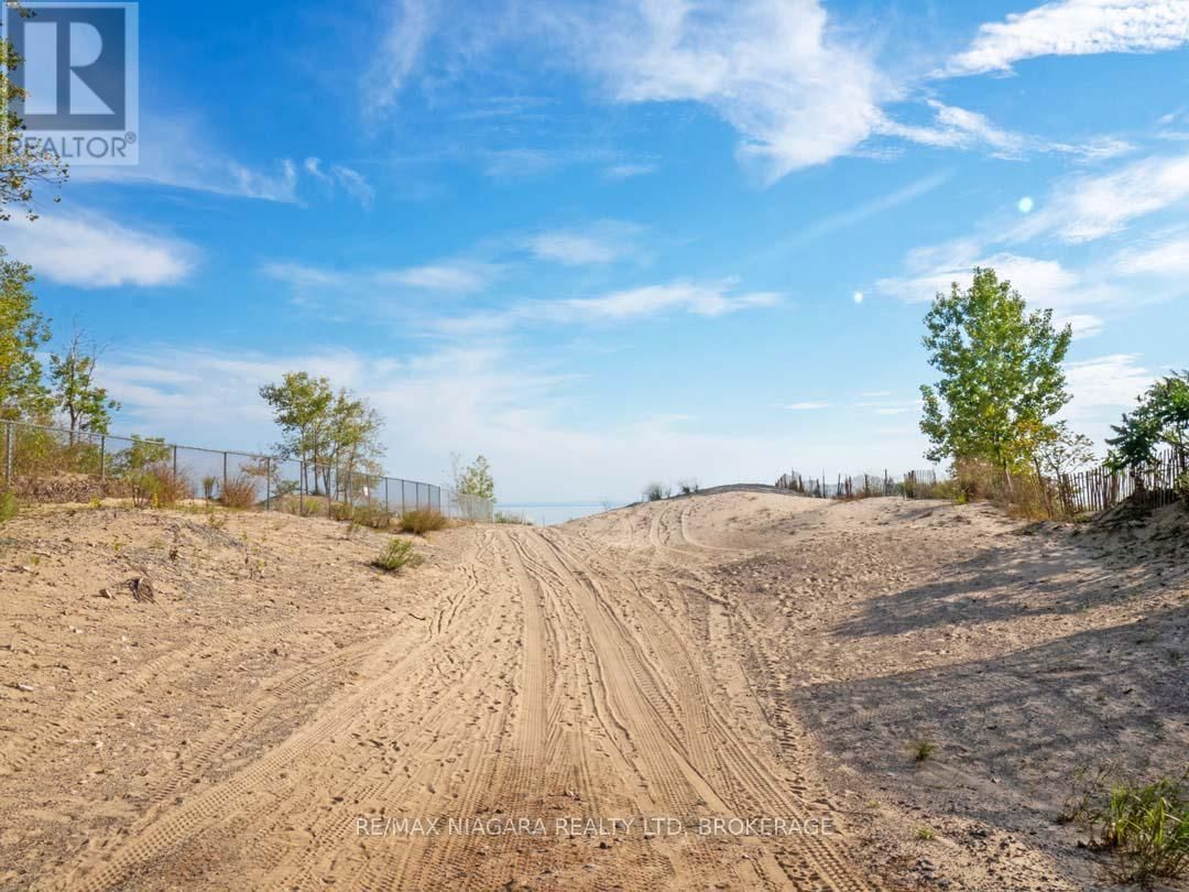 627 WYLDEWOOD ROAD Image 14
