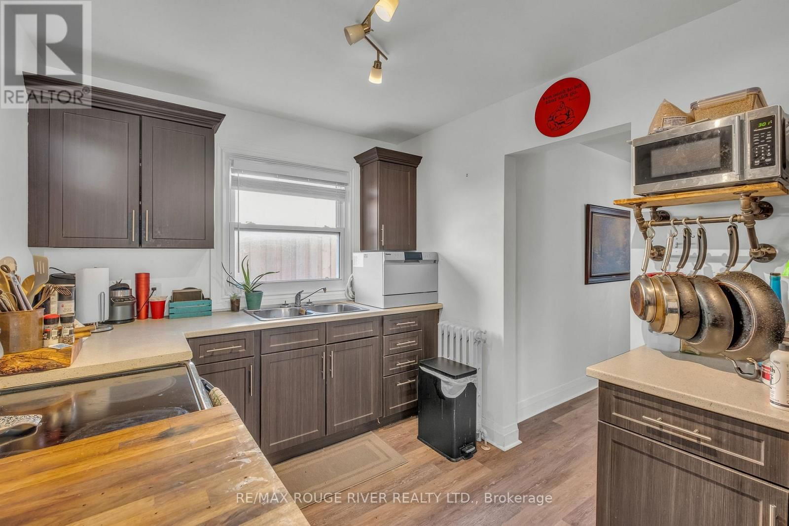 234 KING STREET EAST Image 15