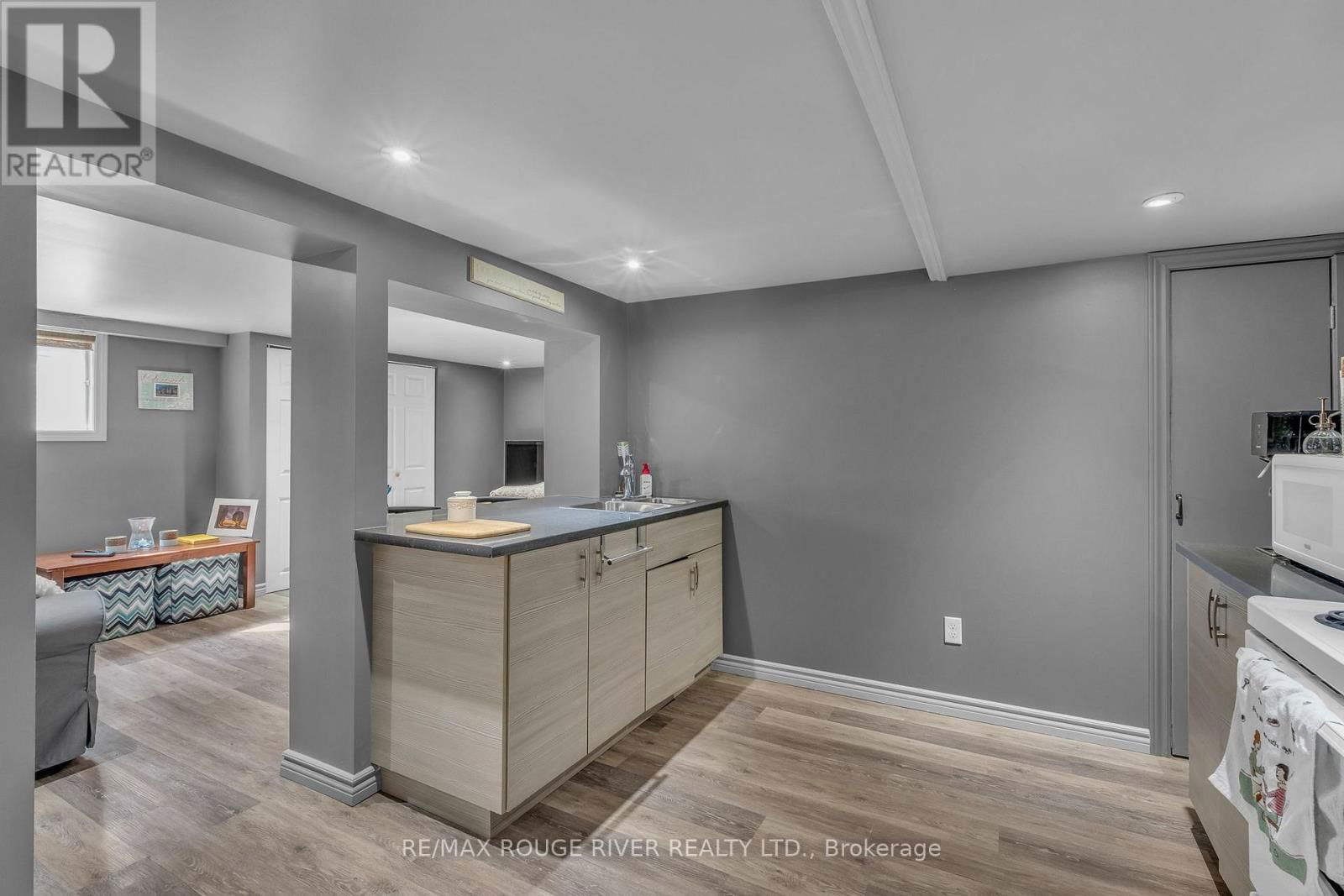 234 KING STREET EAST Image 18