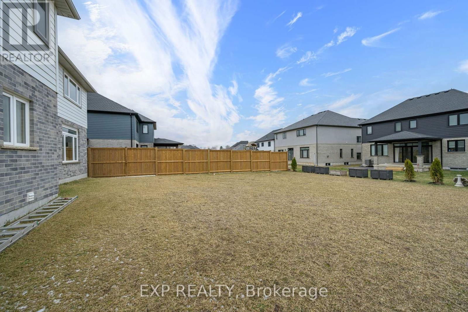 60 HAZELWOOD PASS Image 38