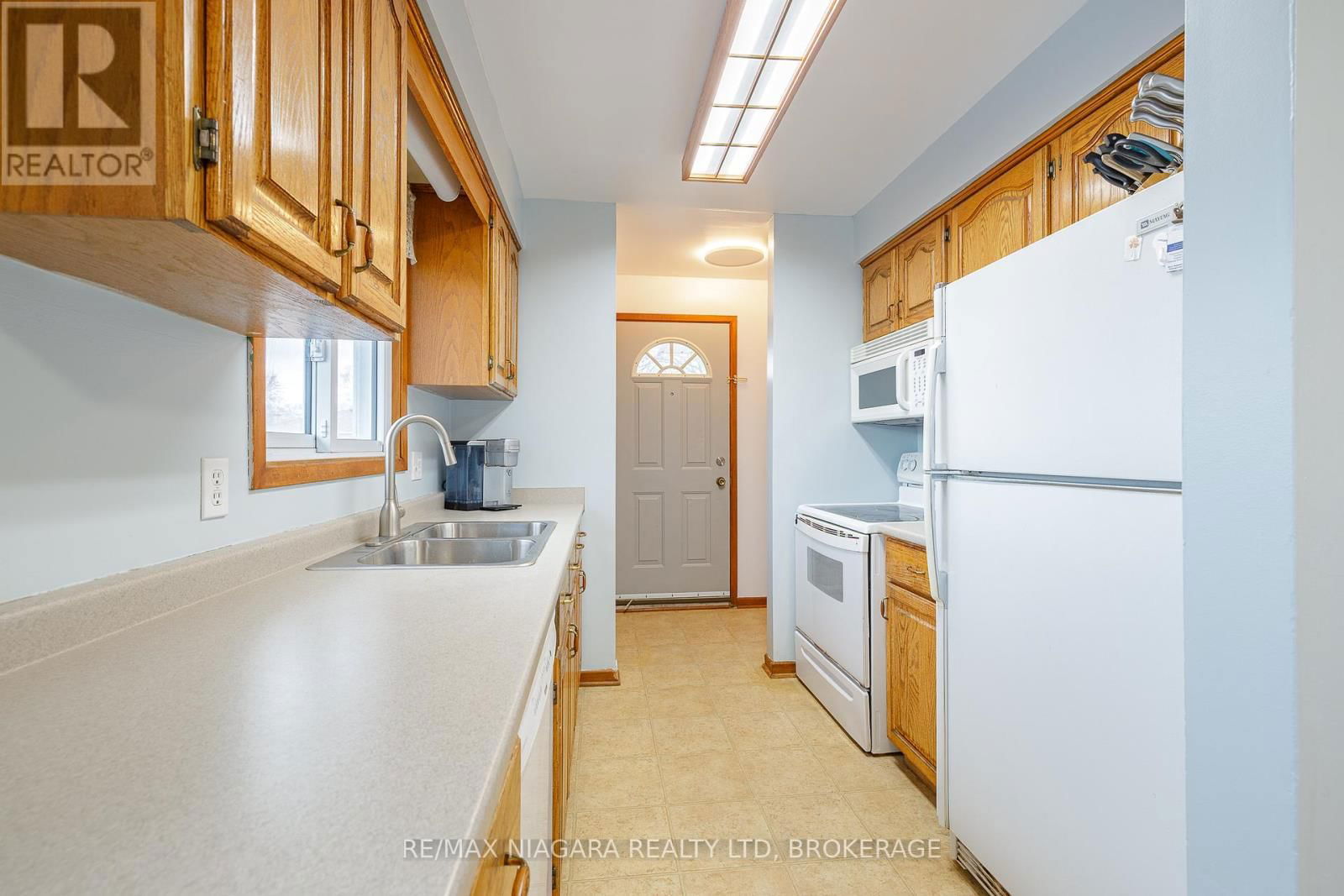 8420 LAMONT AVENUE Image 11