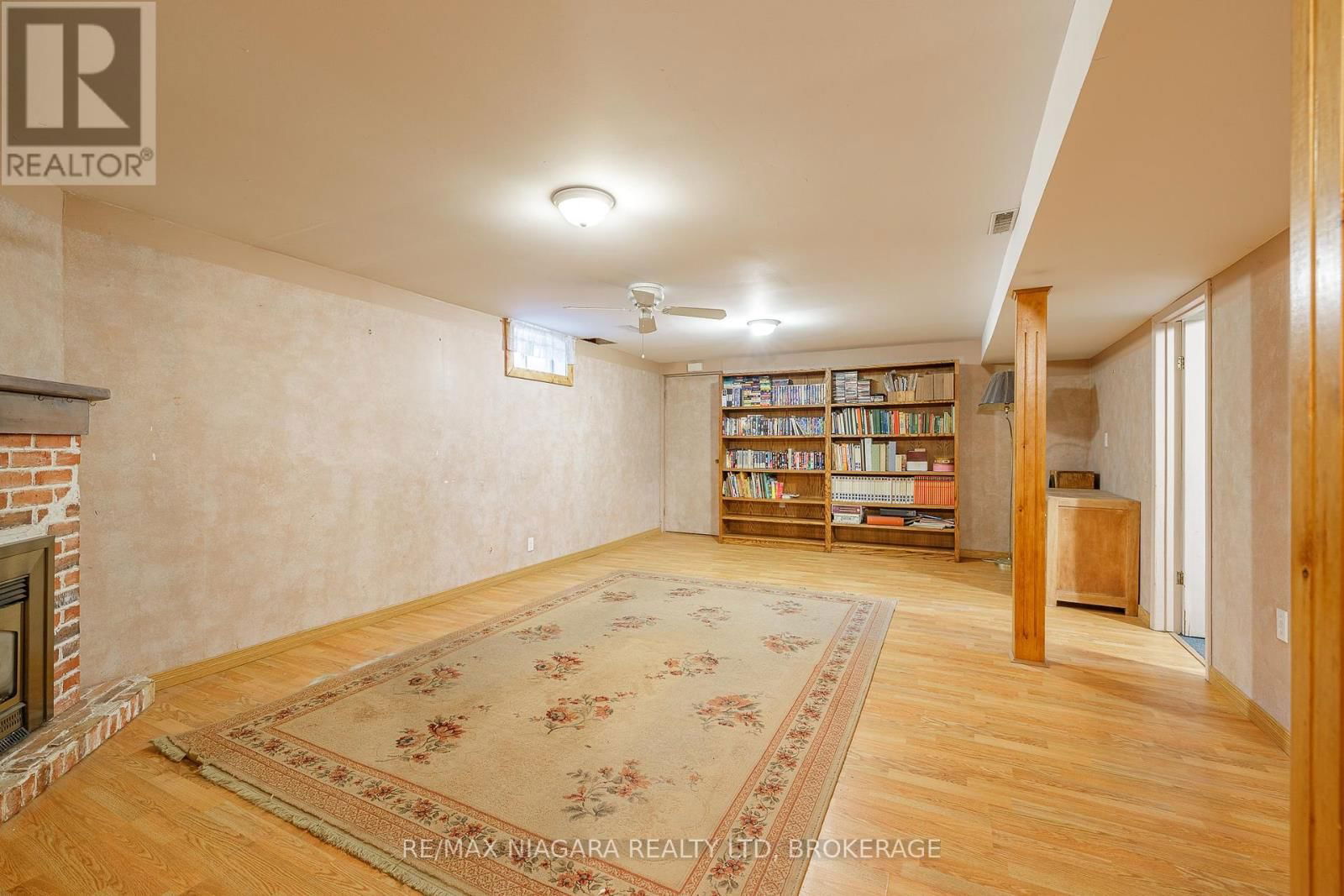 8420 LAMONT AVENUE Image 24