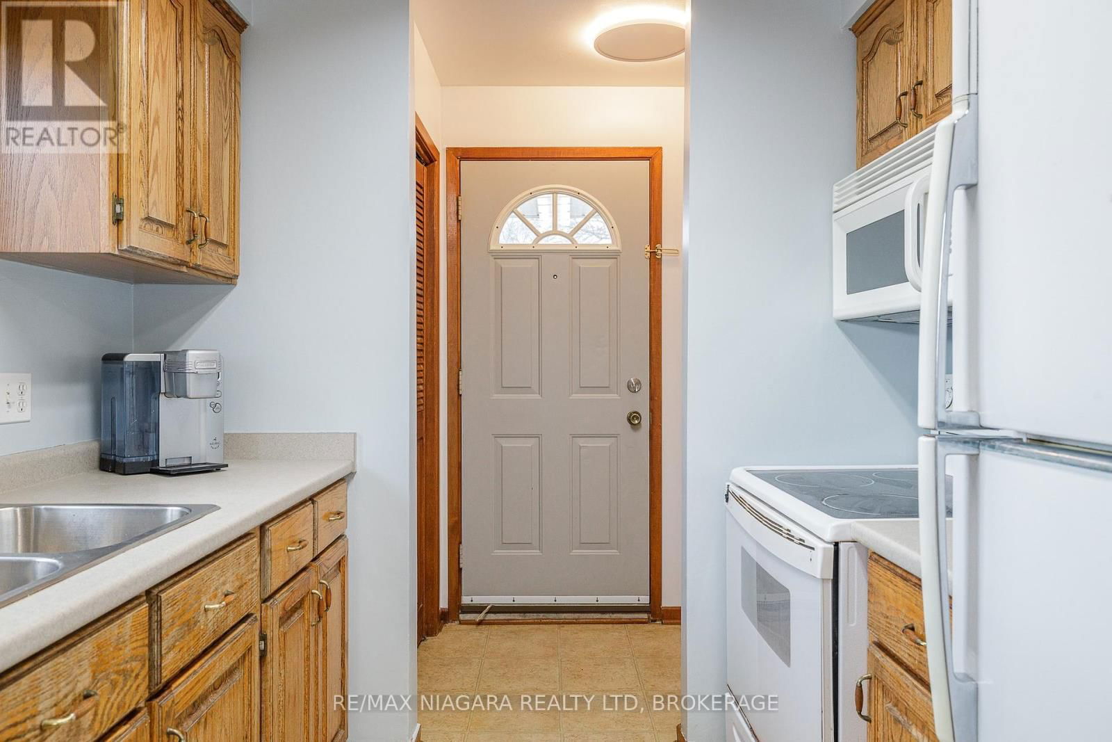 8420 LAMONT AVENUE Image 4