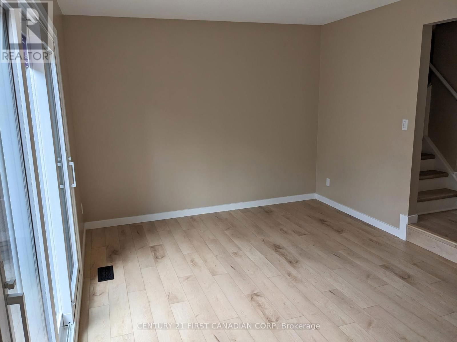 68 - 6767 THOROLD STONE ROAD Image 13