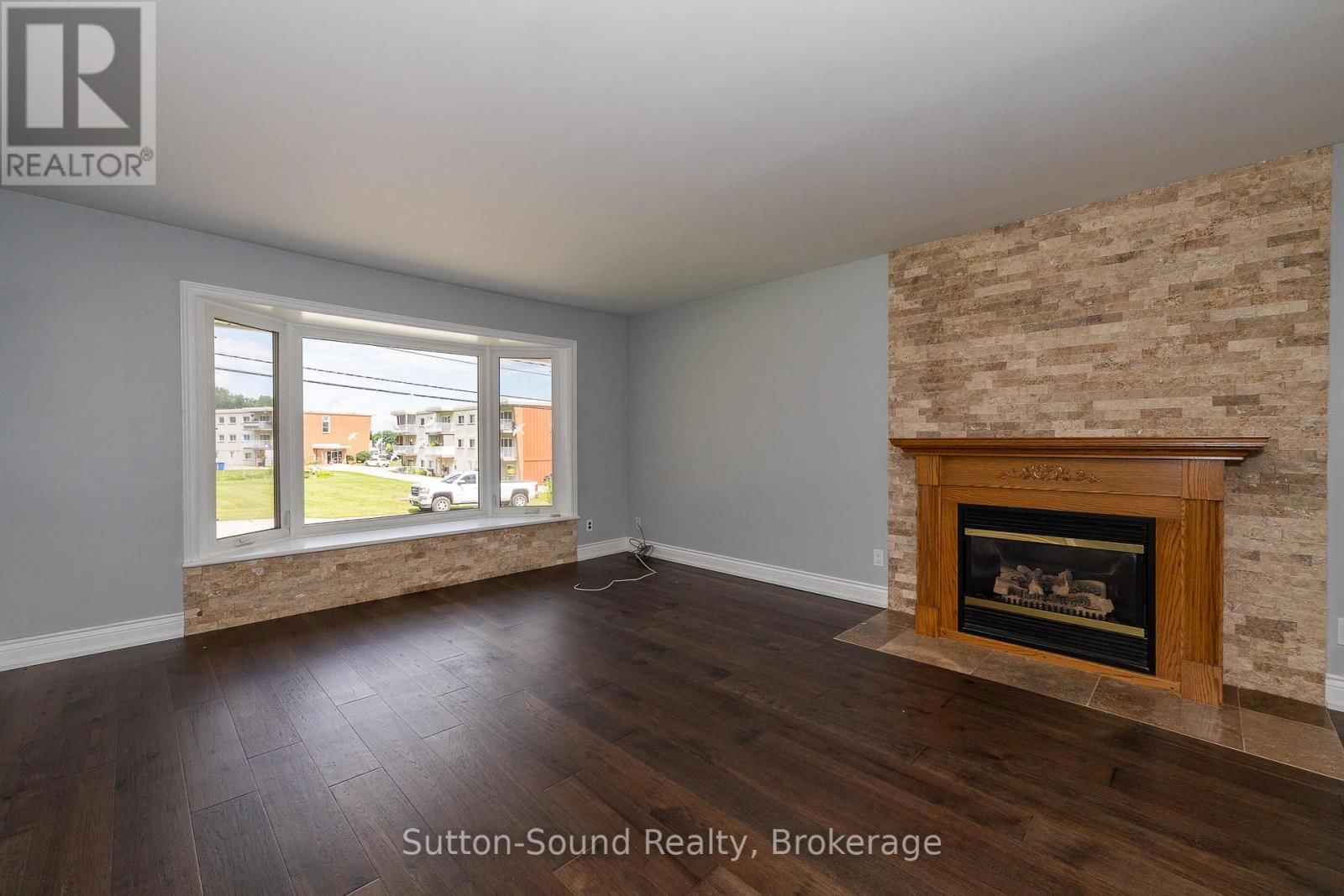 365 24TH STREET WEST Image 17