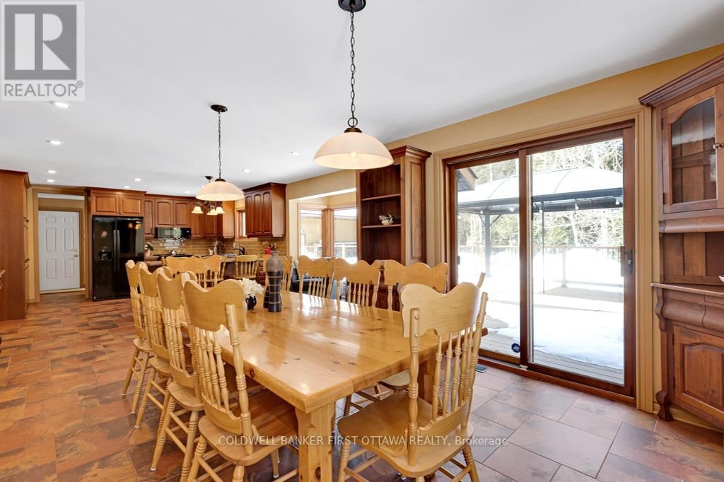 206 DEERWOOD DRIVE Image 14