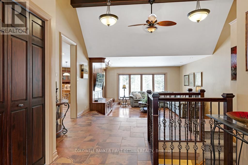 206 DEERWOOD DRIVE Image 7