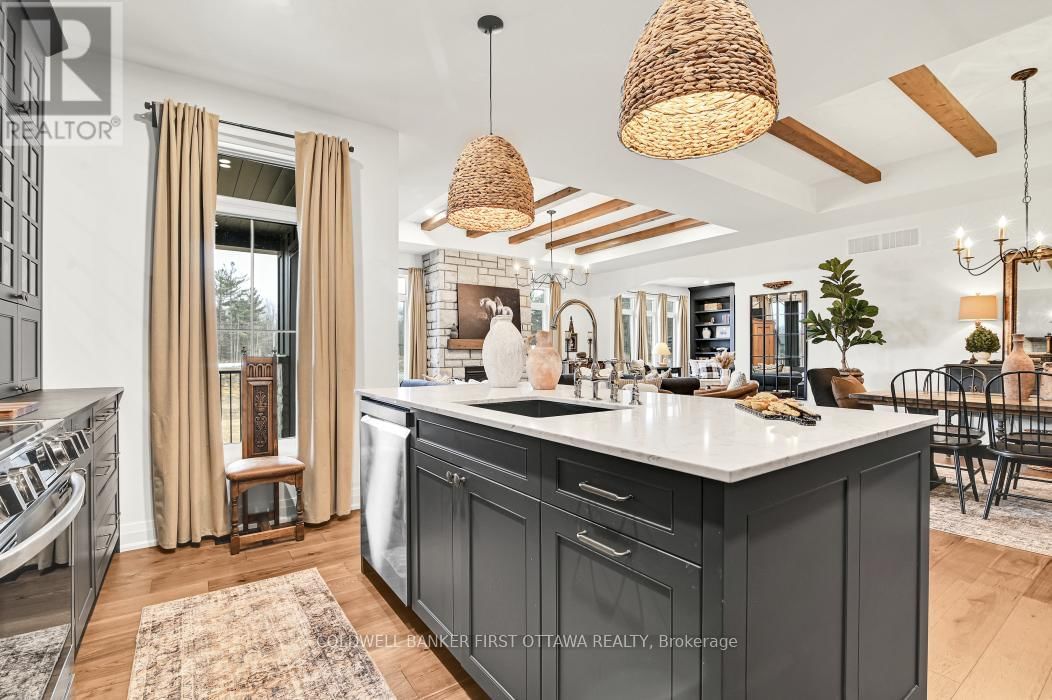 1684 TRIZISKY STREET Image 13