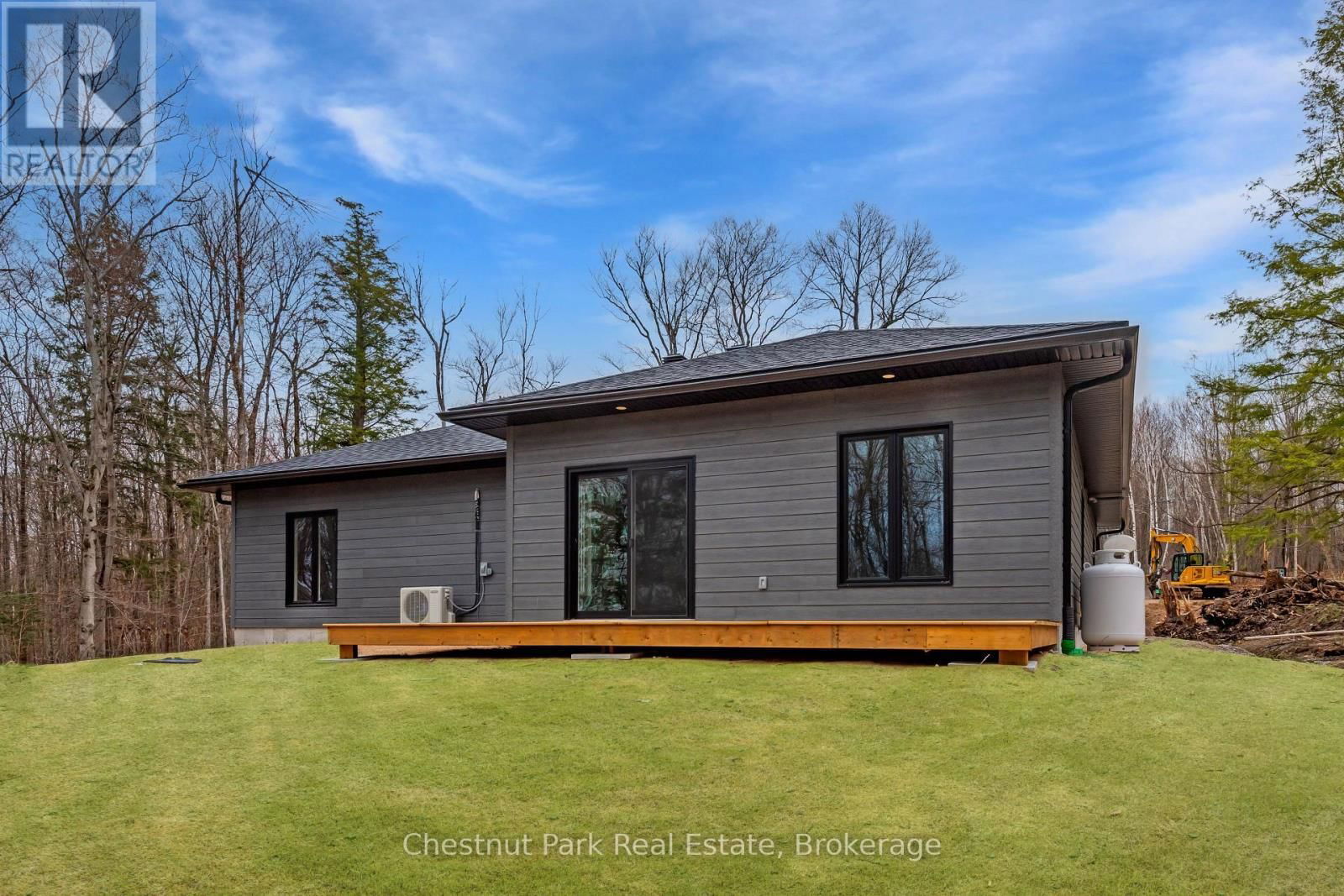 24 ASPEN LANE Image 3