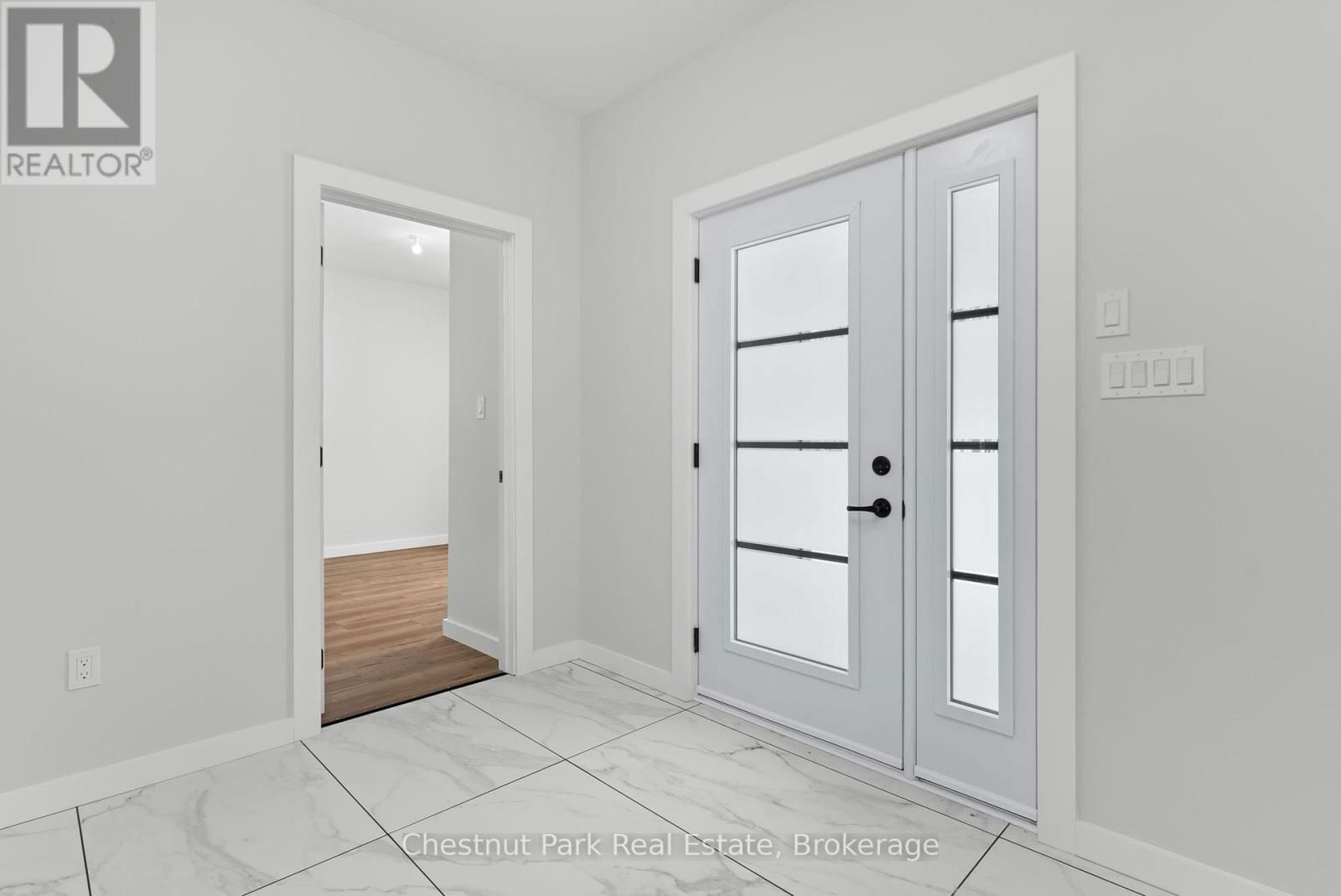 24 ASPEN LANE Image 5