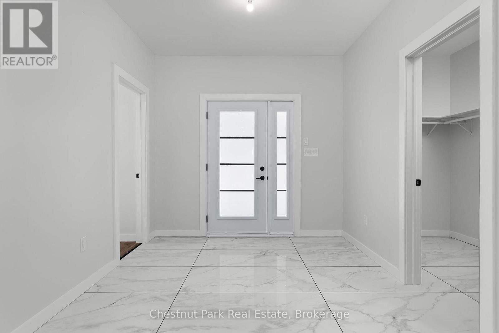 24 ASPEN LANE Image 7