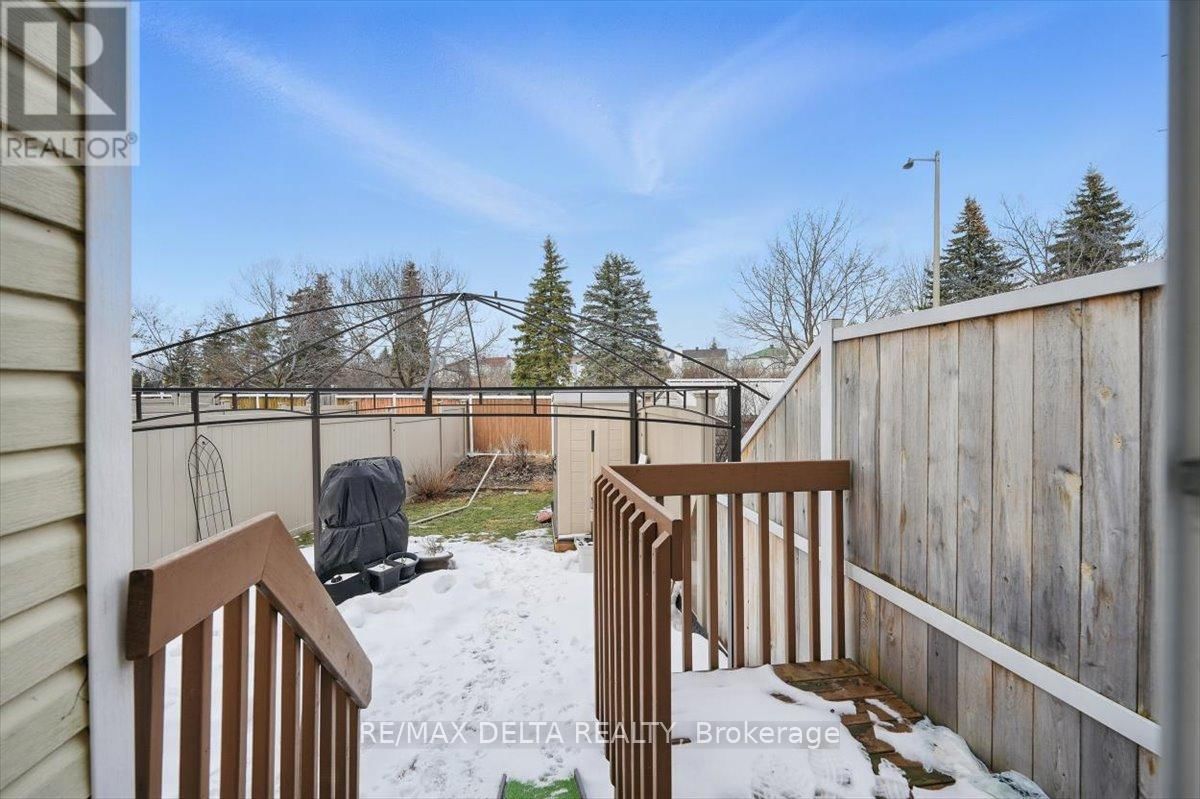 6065 PINEGLADE CRESCENT Image 23