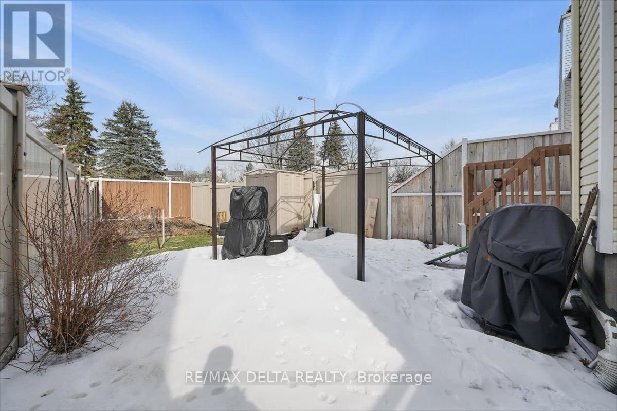 6065 PINEGLADE CRESCENT Image 25