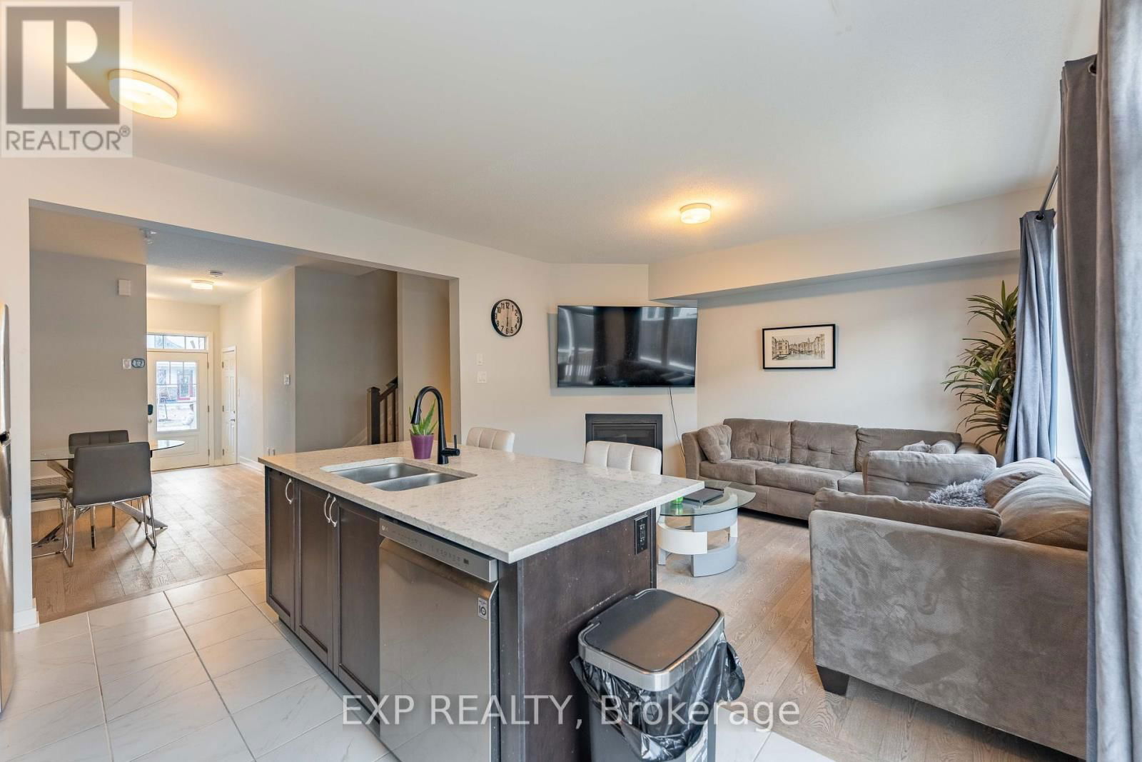 2142 WINSOME TERRACE Image 10