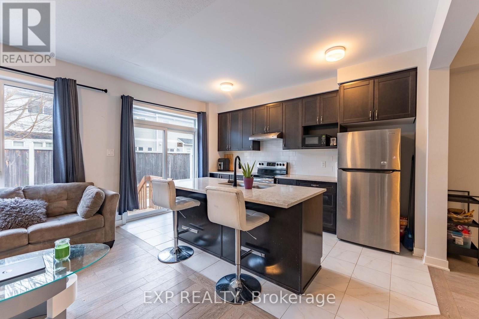 2142 WINSOME TERRACE Image 12