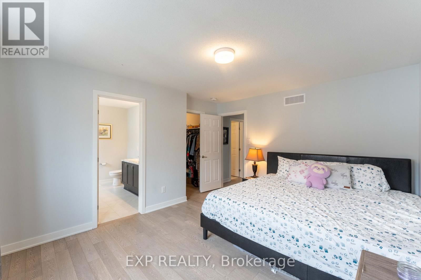 2142 WINSOME TERRACE Image 17
