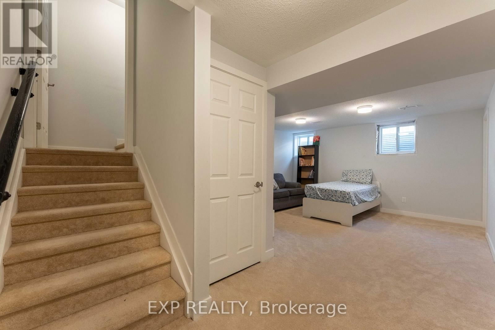2142 WINSOME TERRACE Image 29