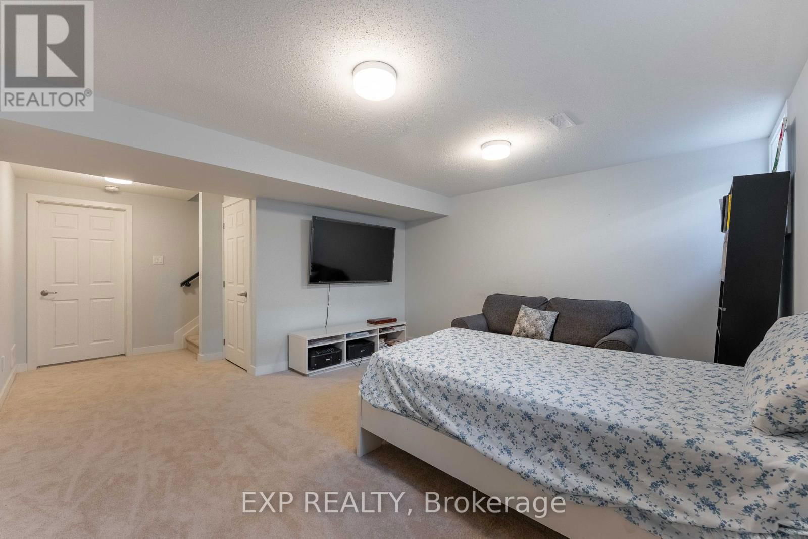 2142 WINSOME TERRACE Image 30