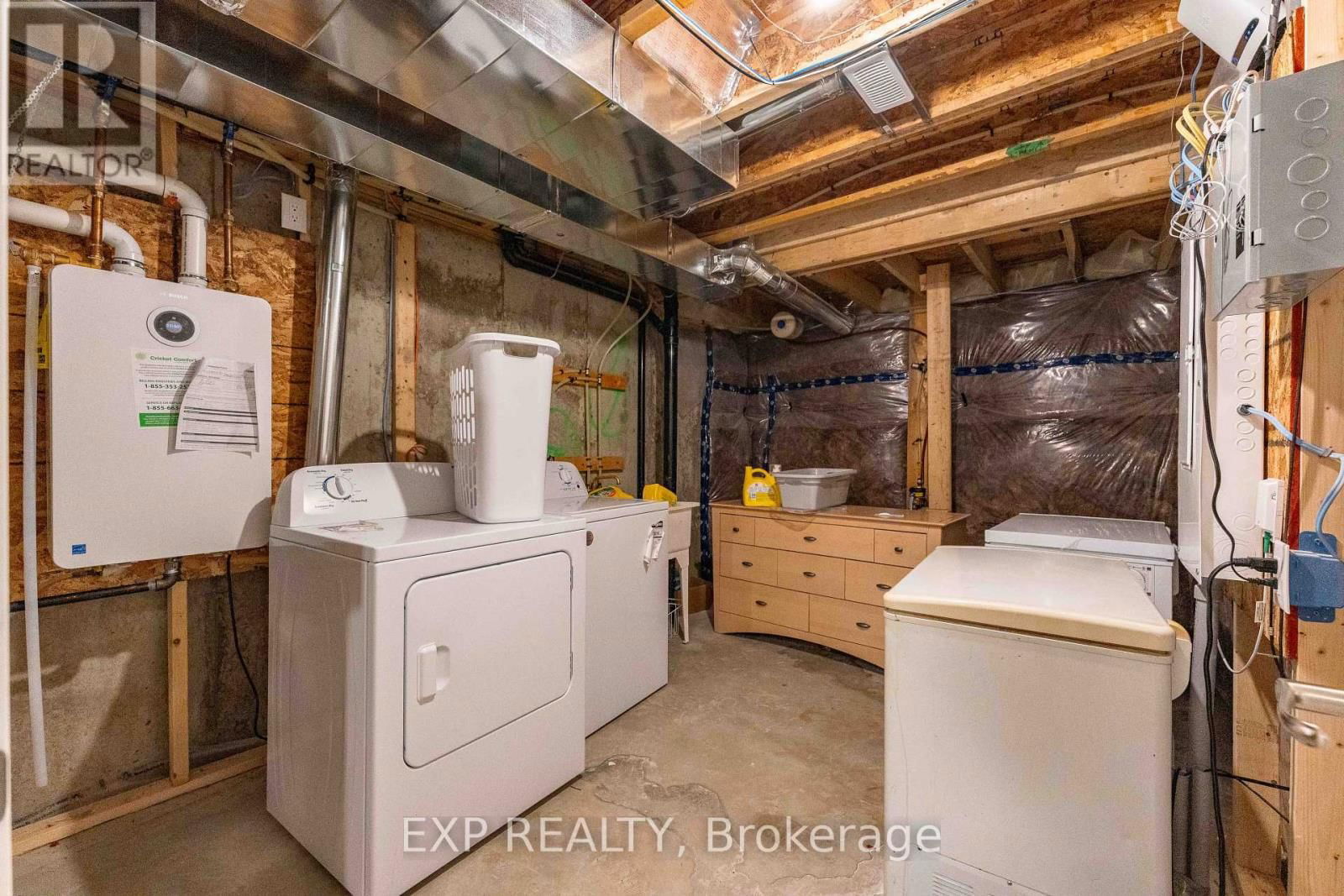 2142 WINSOME TERRACE Image 33