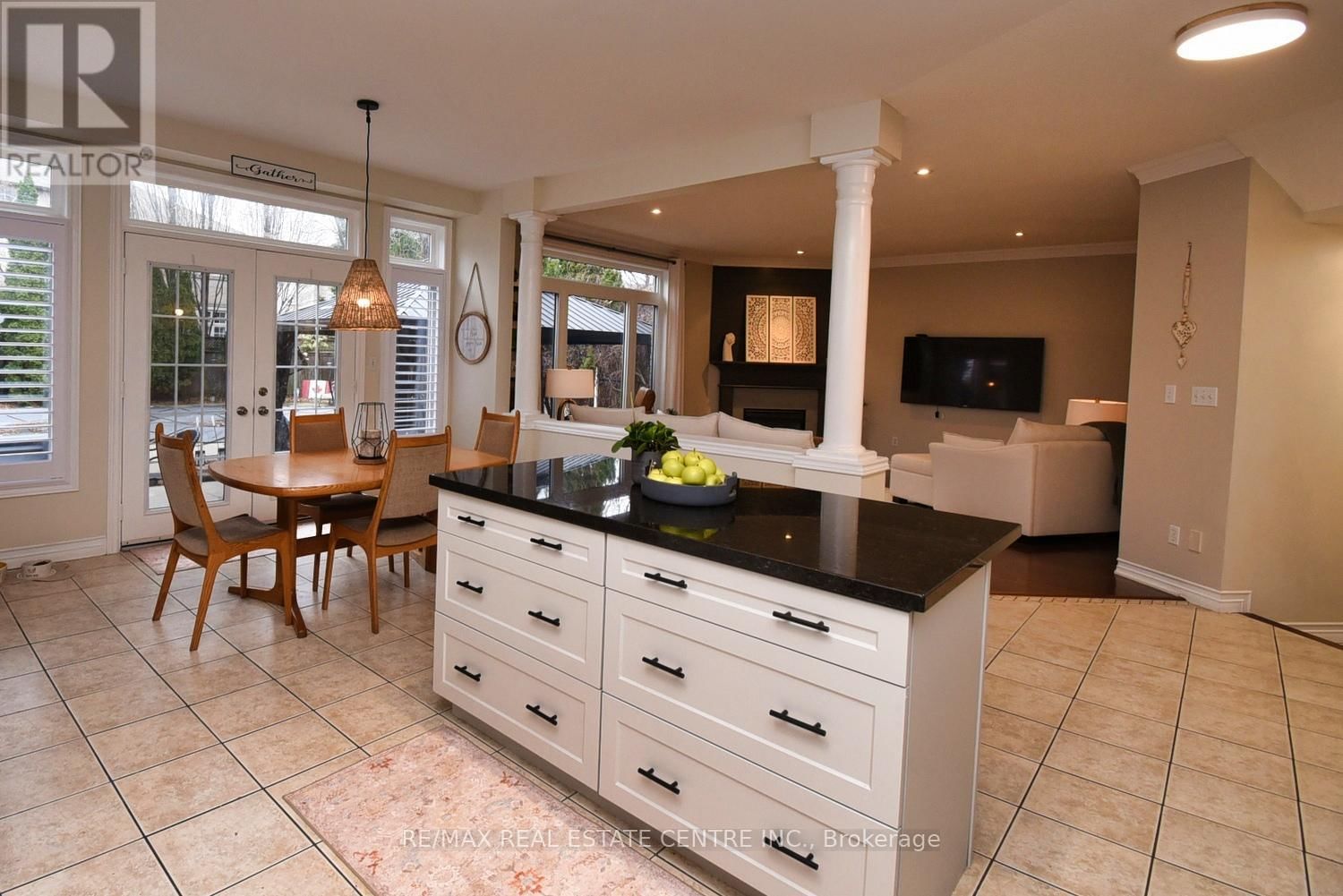 47 SURREY DRIVE Image 15