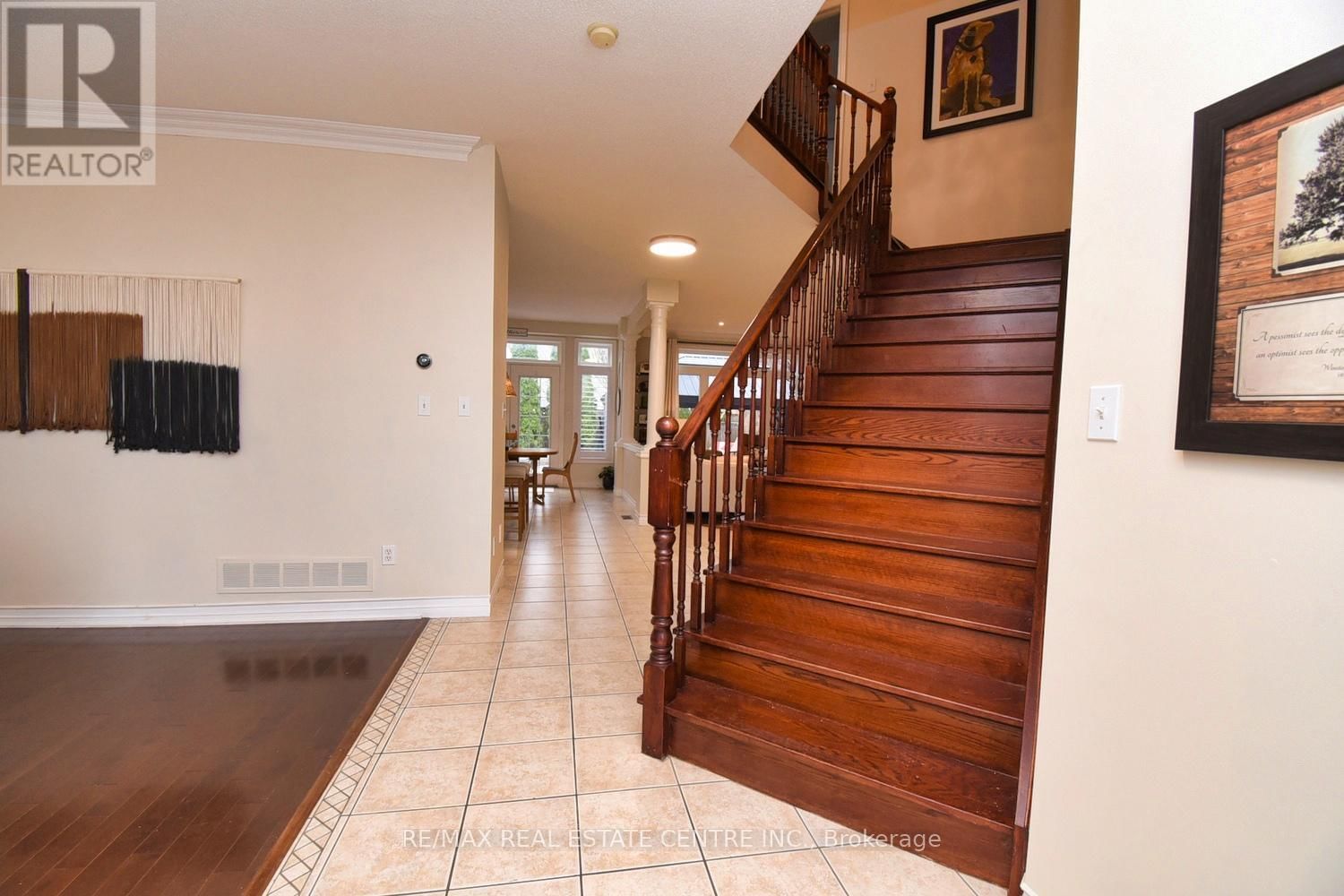 47 SURREY DRIVE Image 20