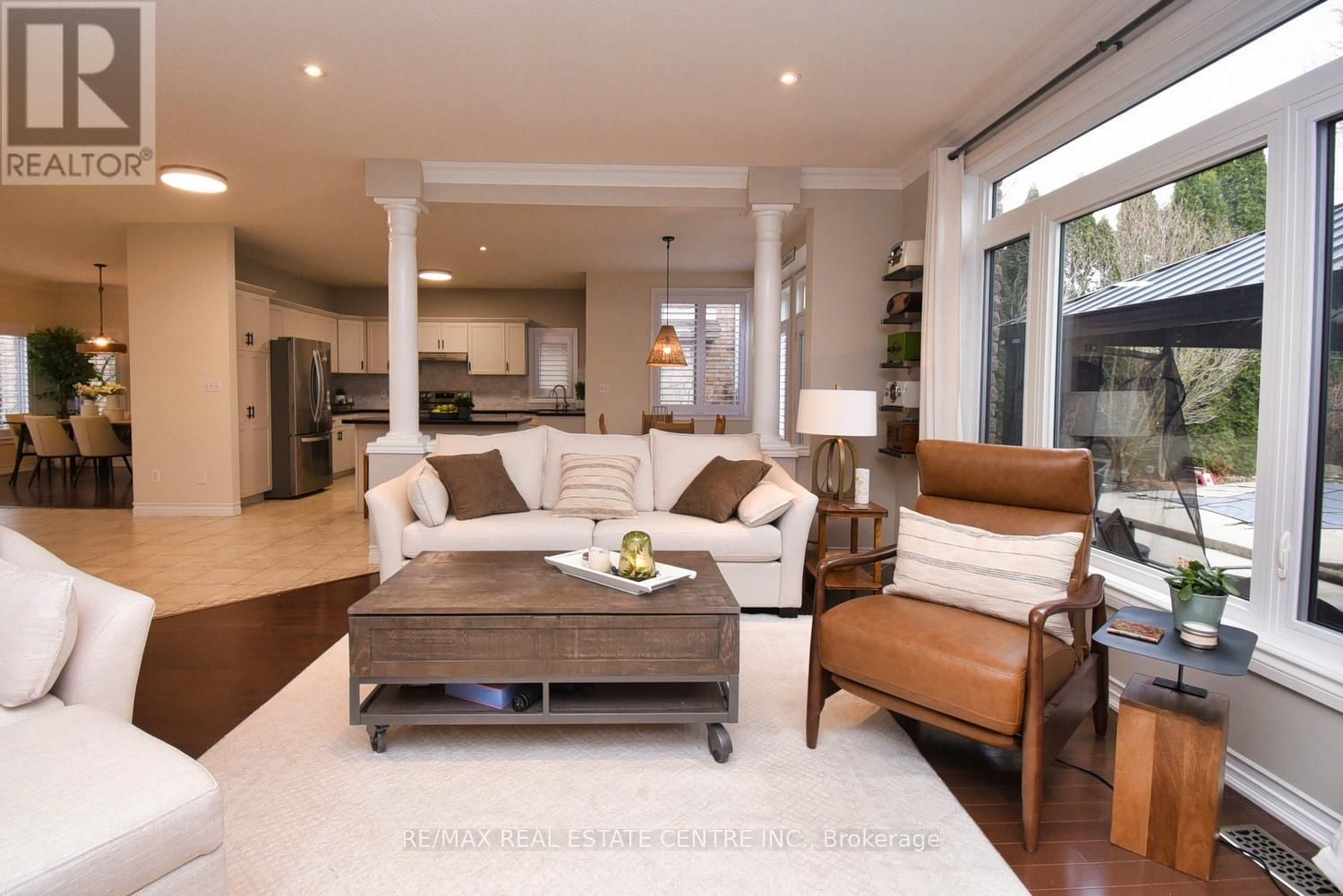 47 SURREY DRIVE Image 7