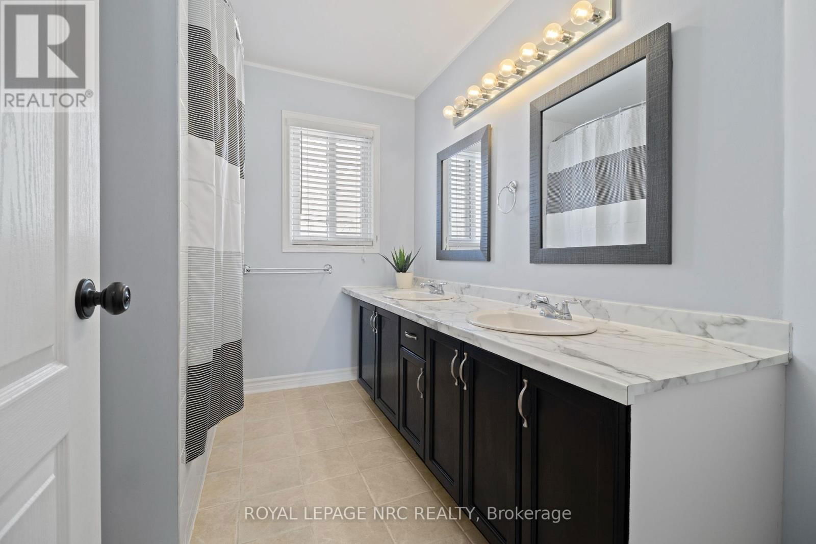 85 UDELL WAY Image 26