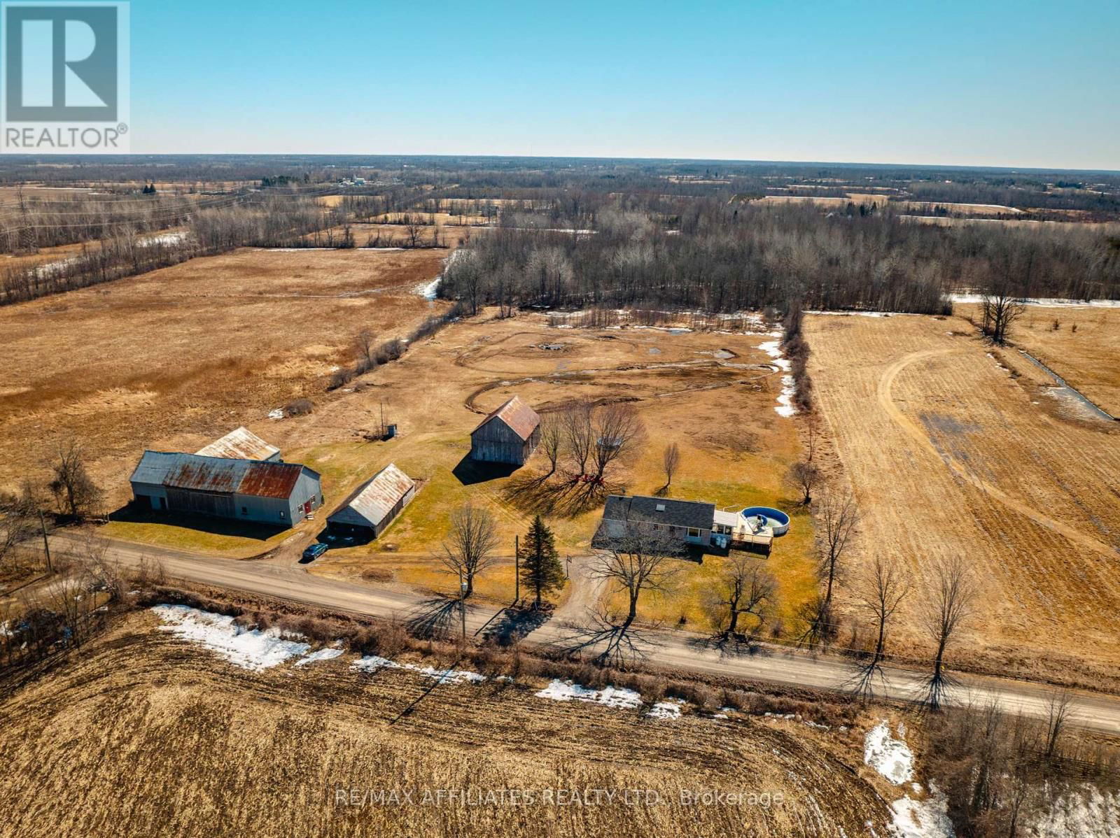 885 TOWNLINE ROAD Image 12