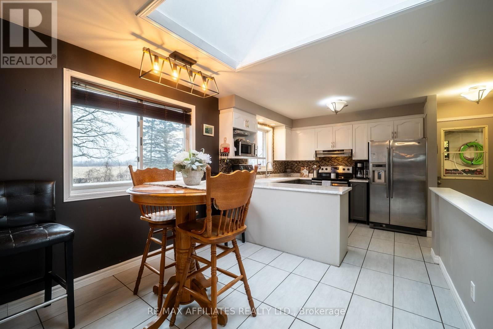 885 TOWNLINE ROAD Image 17