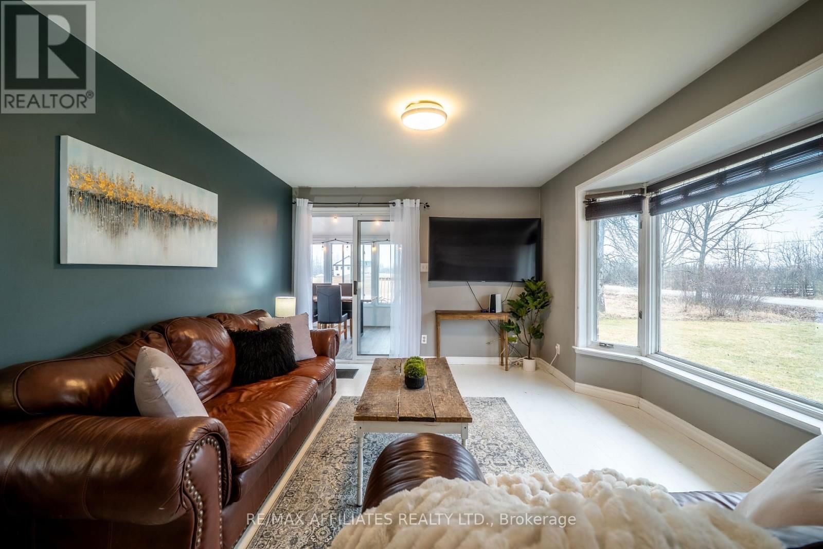 885 TOWNLINE ROAD Image 28