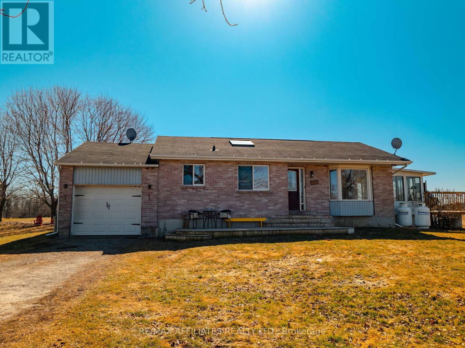 885 TOWNLINE ROAD Image 3