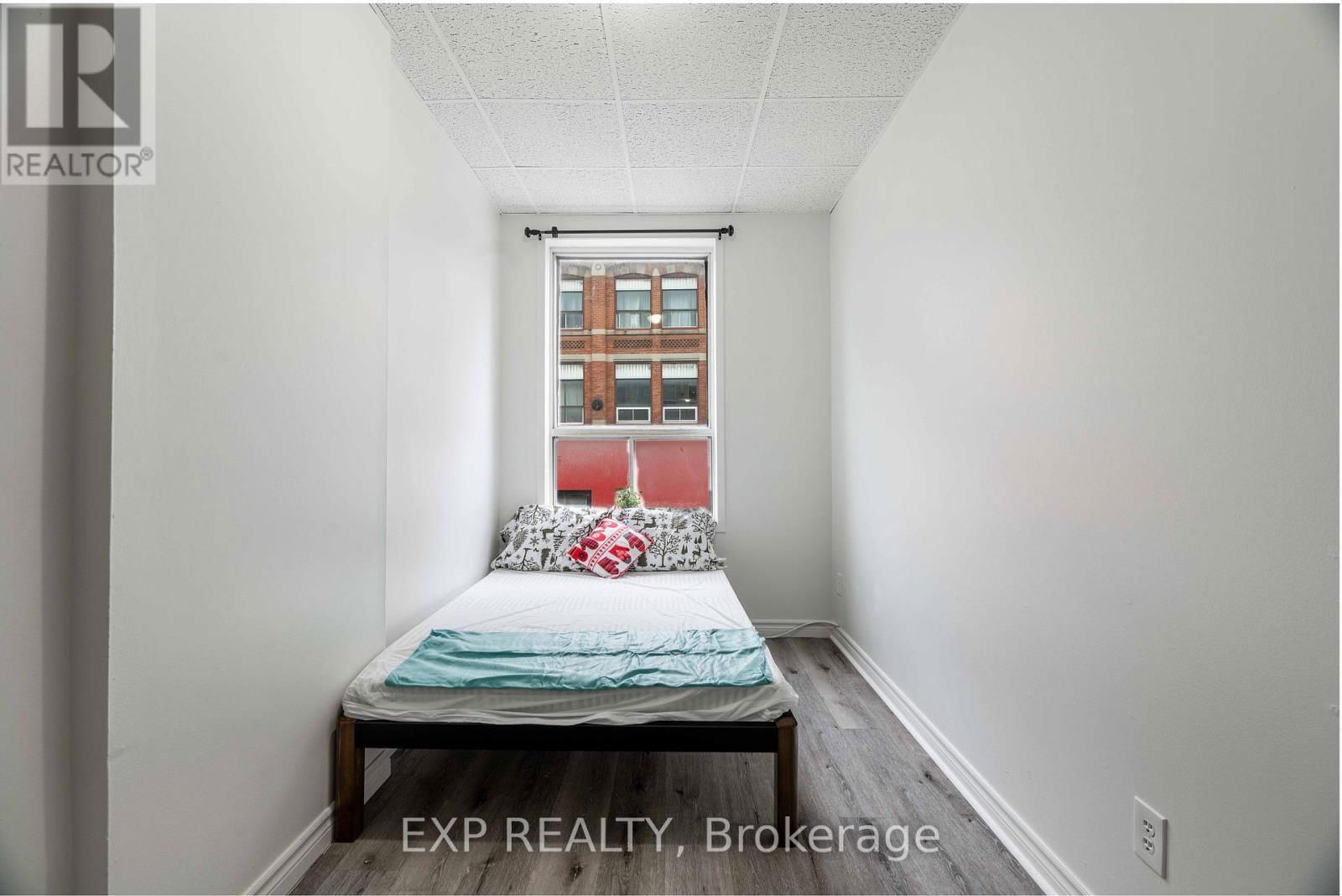 344.5 RICHMOND STREET Image 13