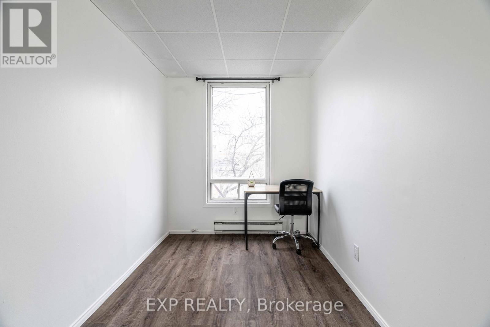 344.5 RICHMOND STREET Image 22