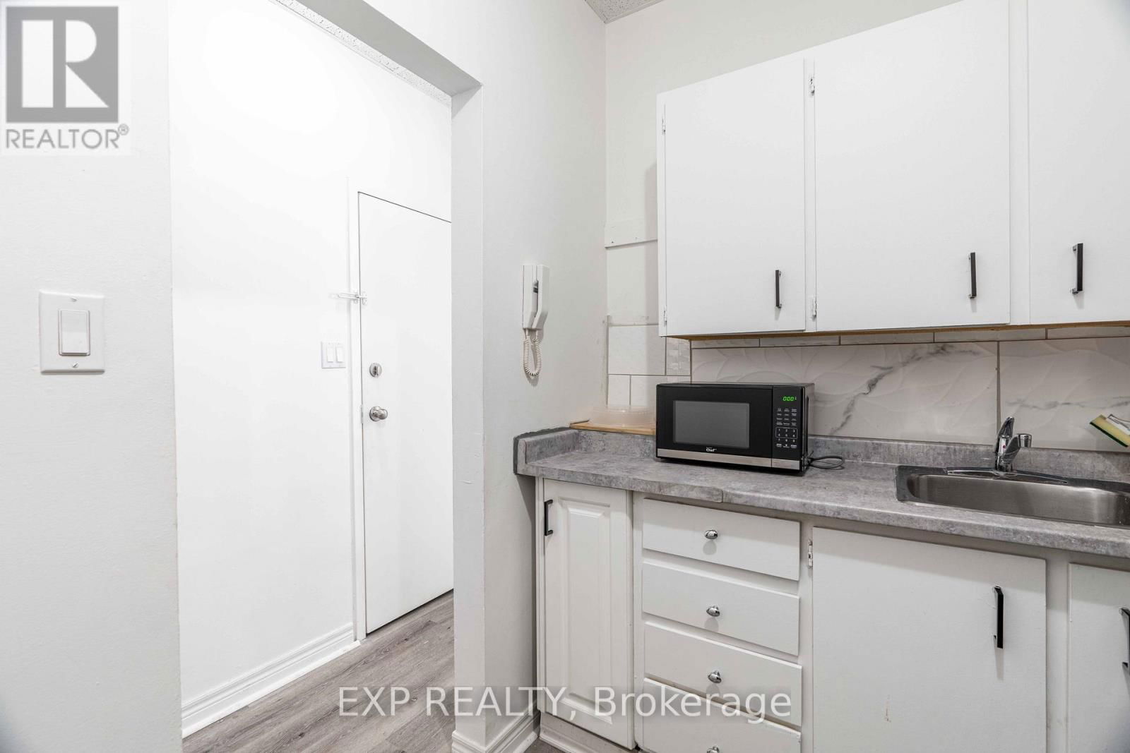 344.5 RICHMOND STREET Image 7