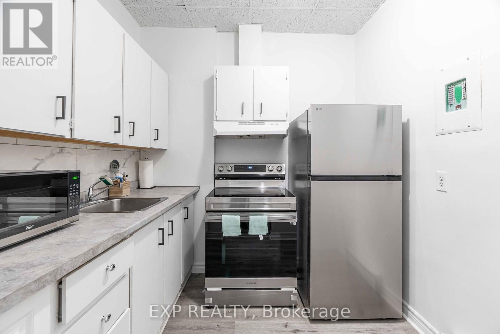 344.5 RICHMOND STREET Image 8