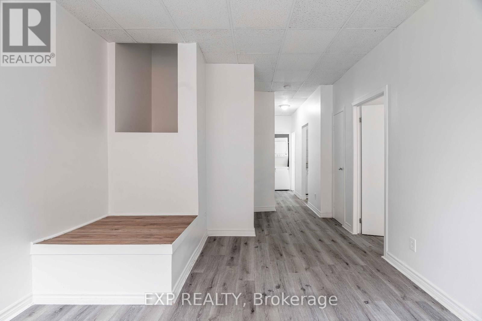 344.5 RICHMOND STREET Image 9