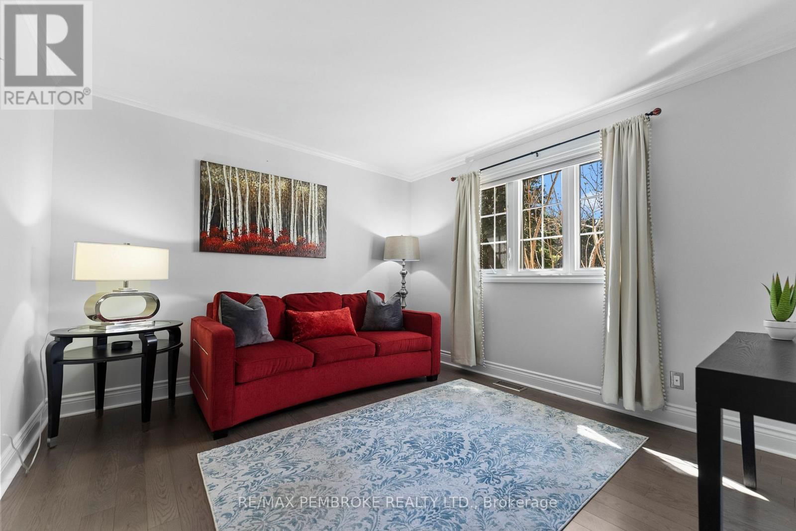 686 AIRPORT ROAD Image 35