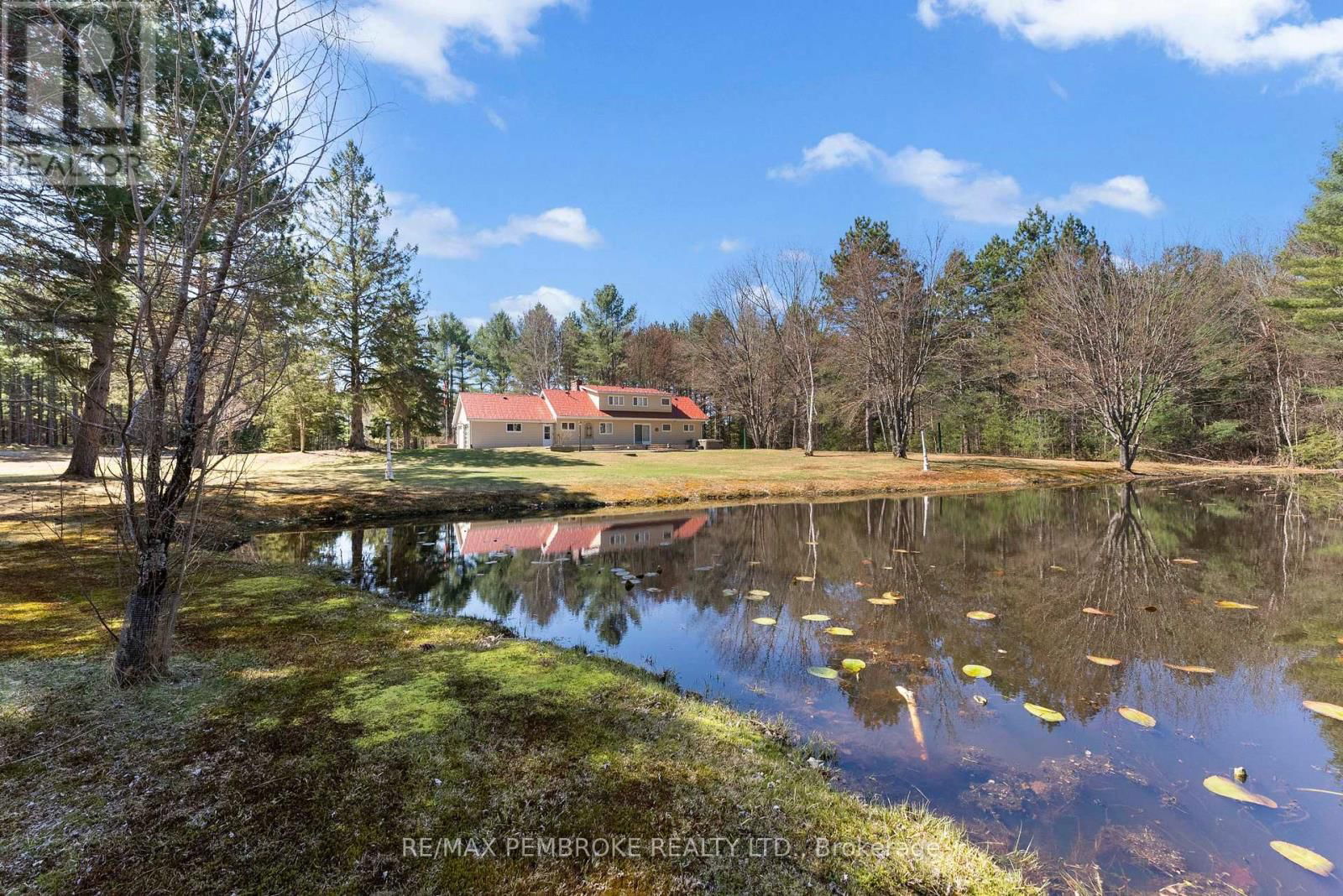 686 AIRPORT ROAD Image 48