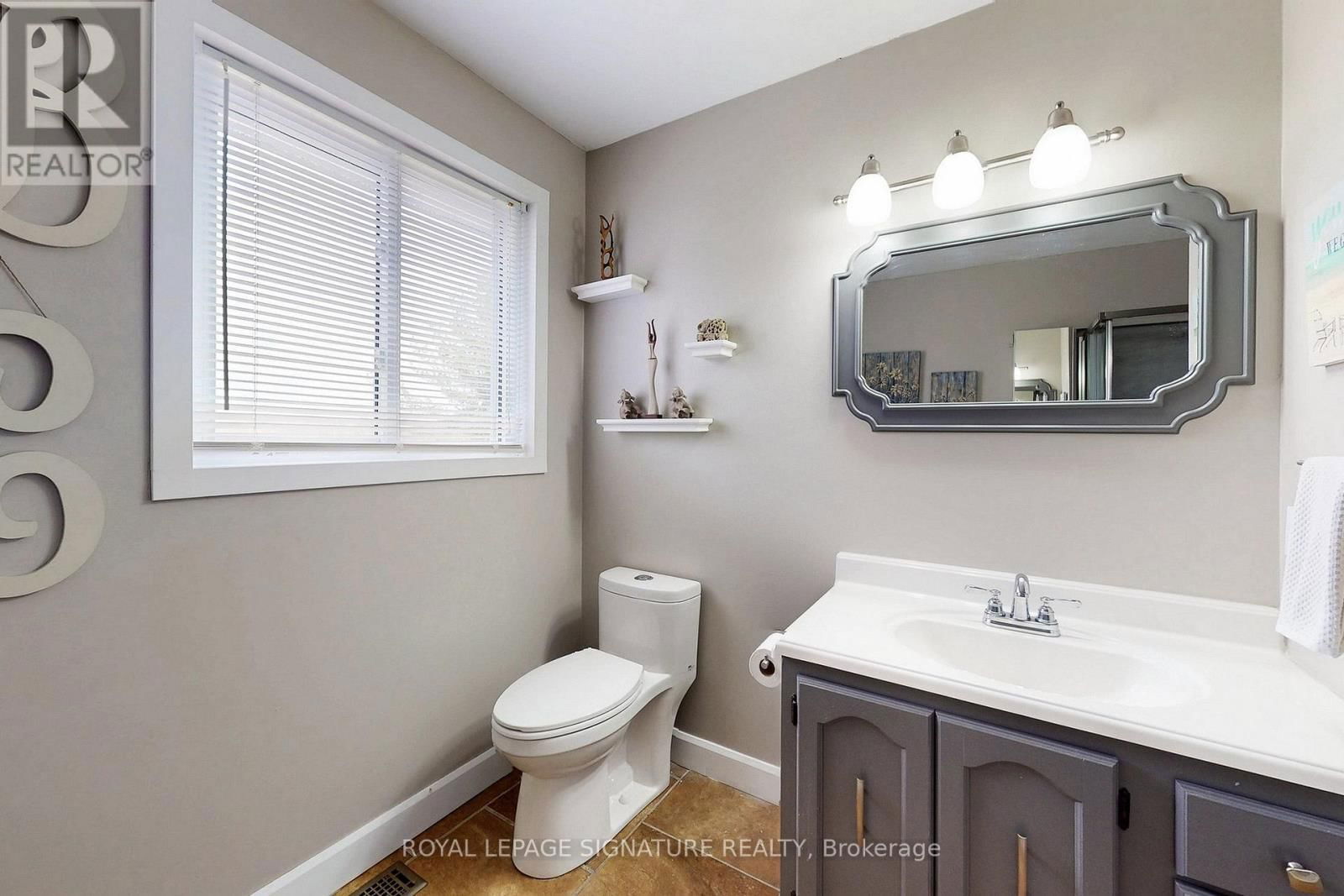 58 ARANDA WAY Image 17