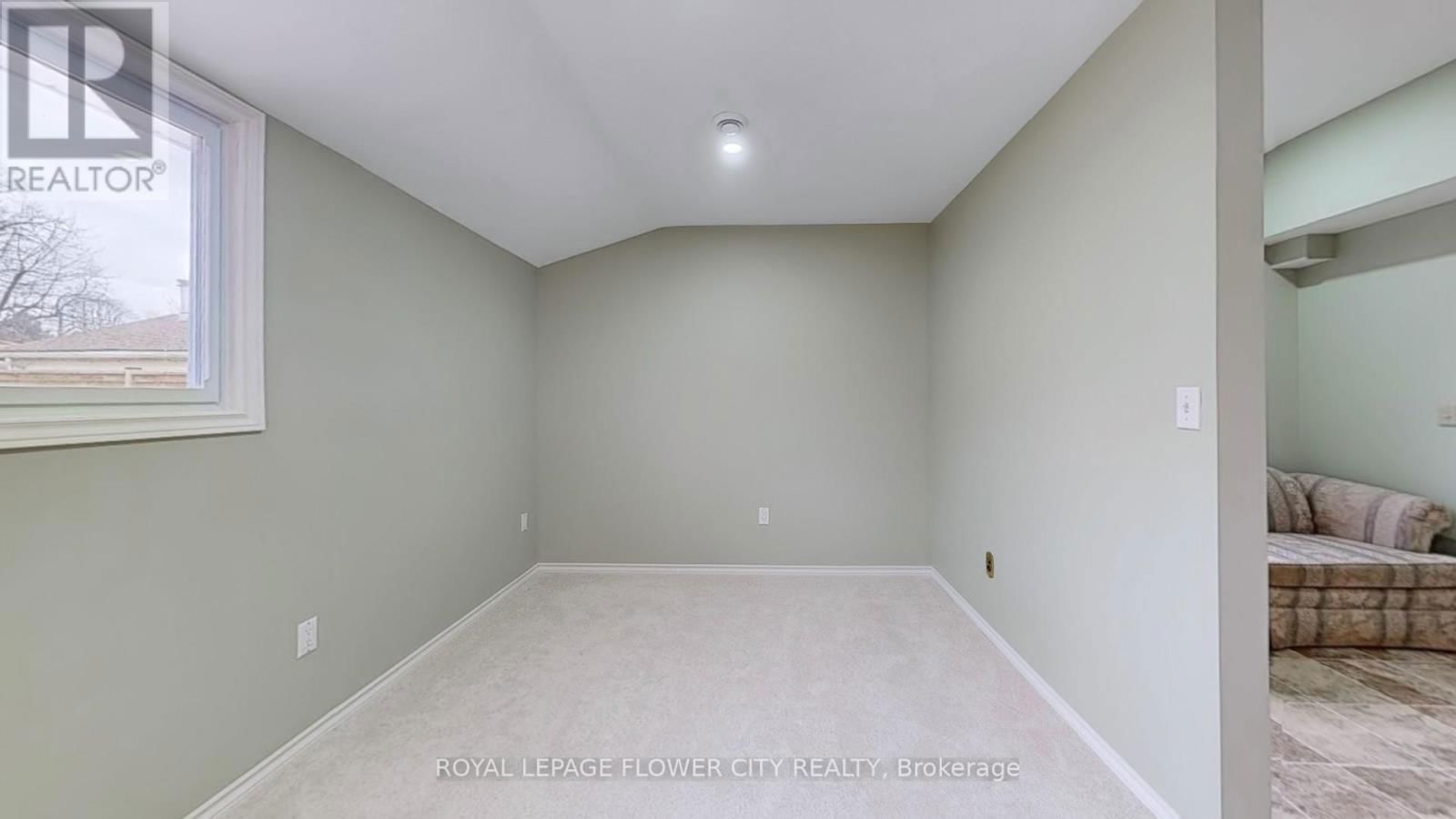 6294 ASH STREET Image 17