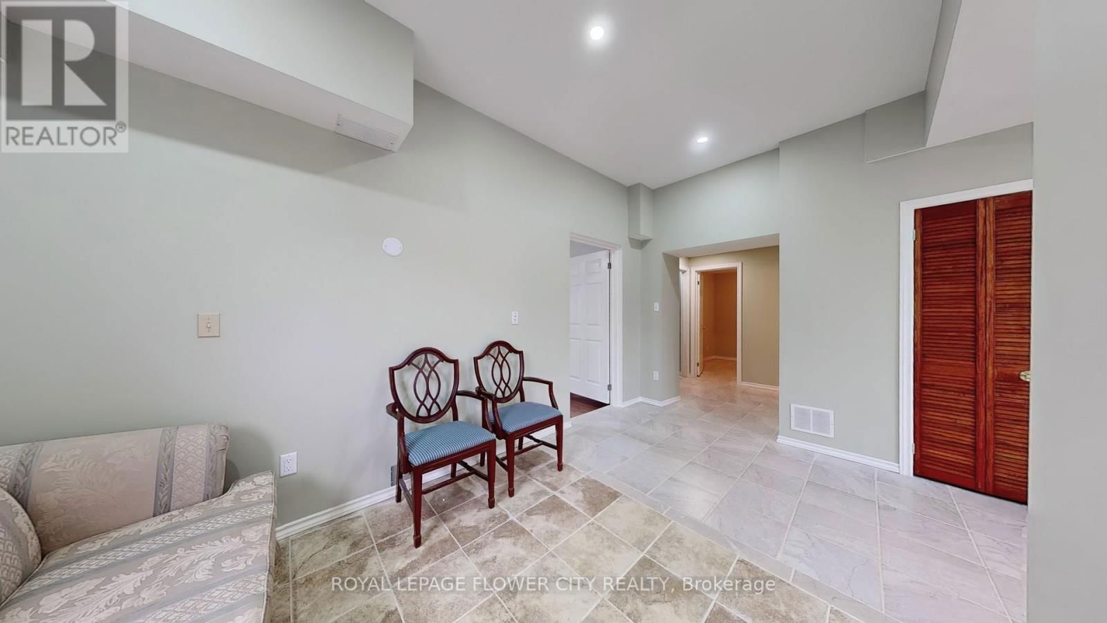 6294 ASH STREET Image 21