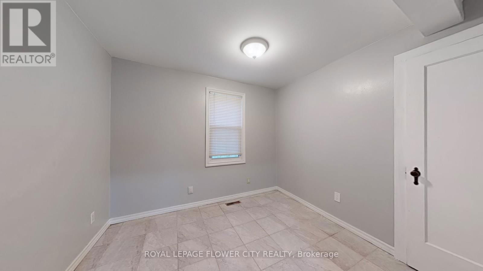 6294 ASH STREET Image 25