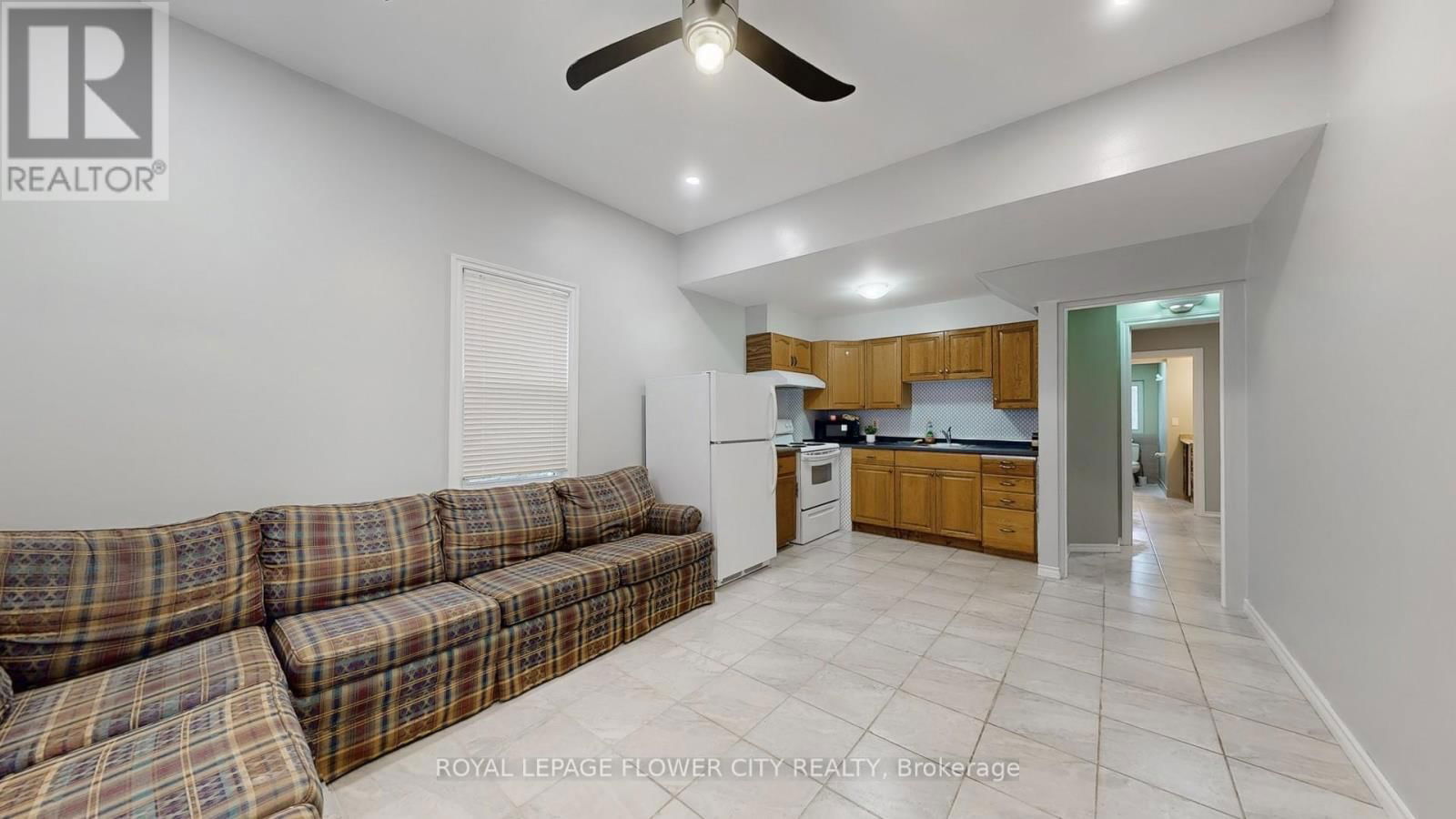 6294 ASH STREET Image 9